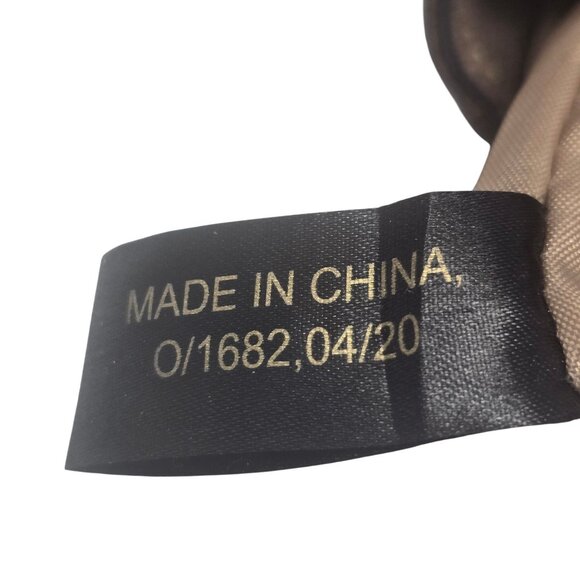 Gun Totin Mamas RFID Protection Leather Crossbody Bag - Picture 6 of 12